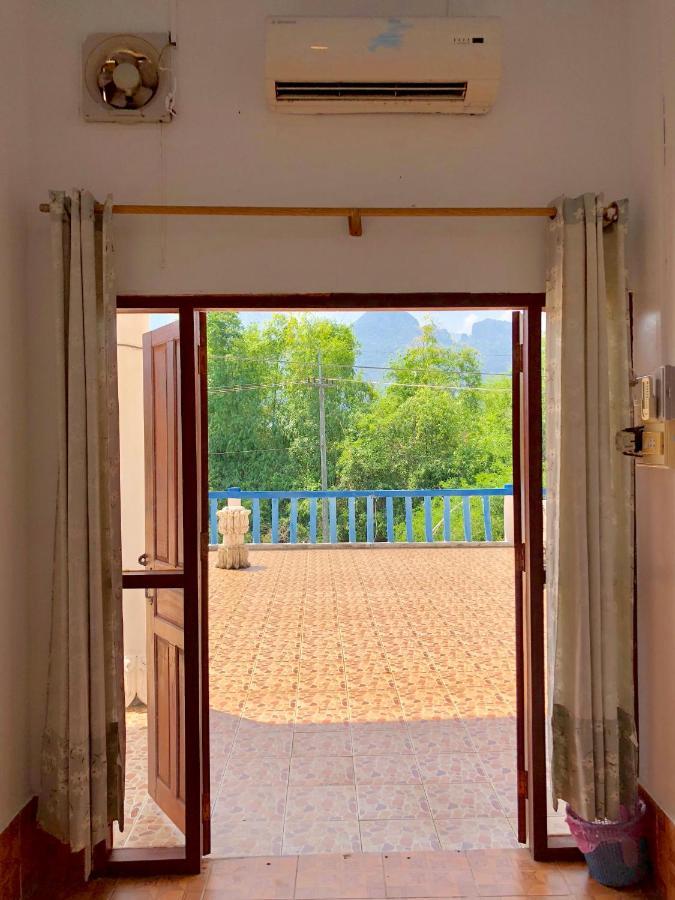 Blue Guesthouse ヴァンヴィエン エクステリア 写真